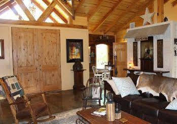 Texas Forest Country Retreat Huntington 外观 照片