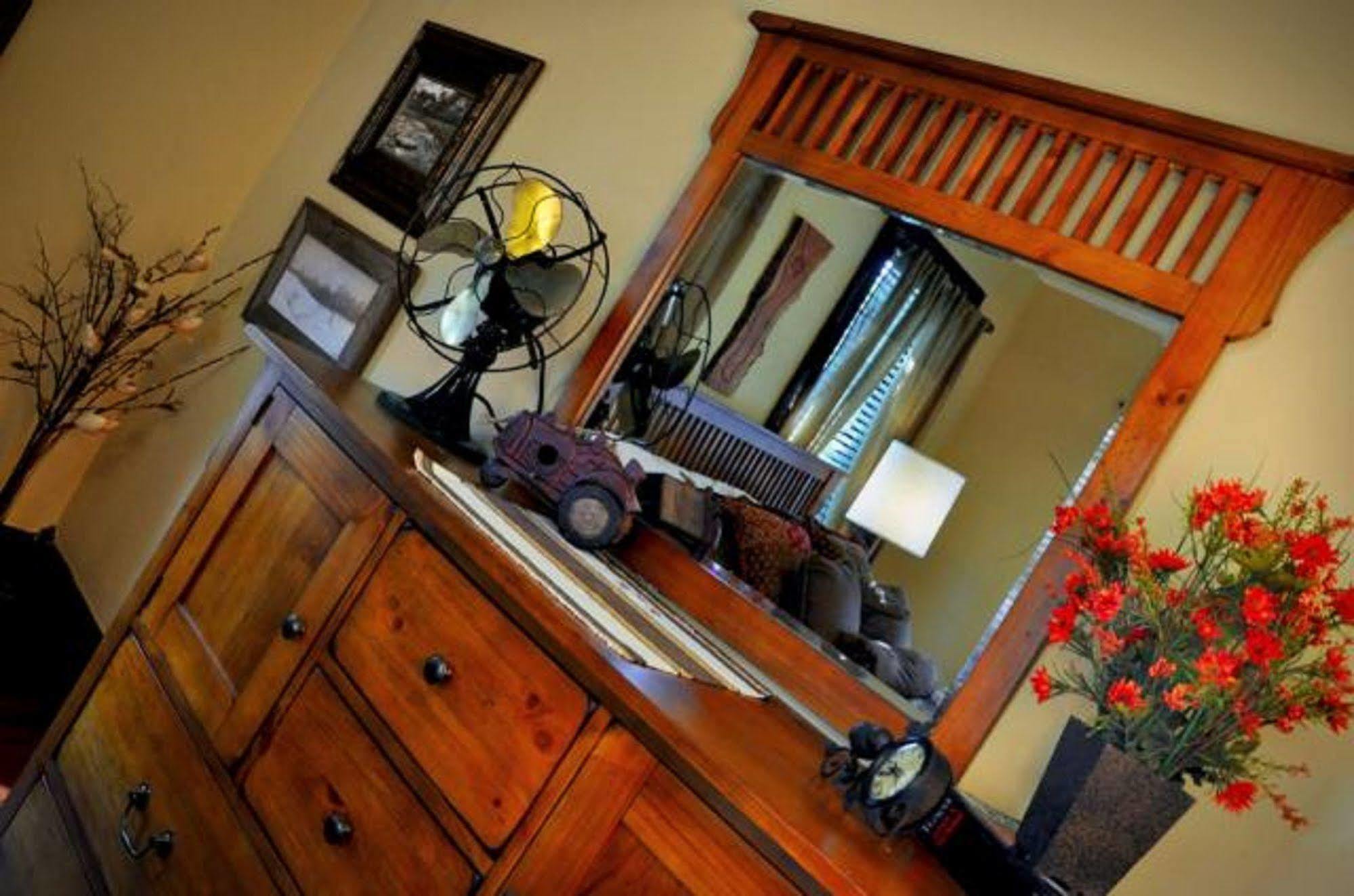 Texas Forest Country Retreat Huntington 外观 照片
