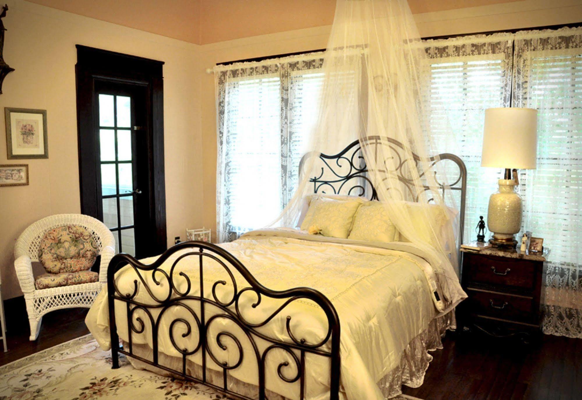 Texas Forest Country Retreat Huntington 外观 照片